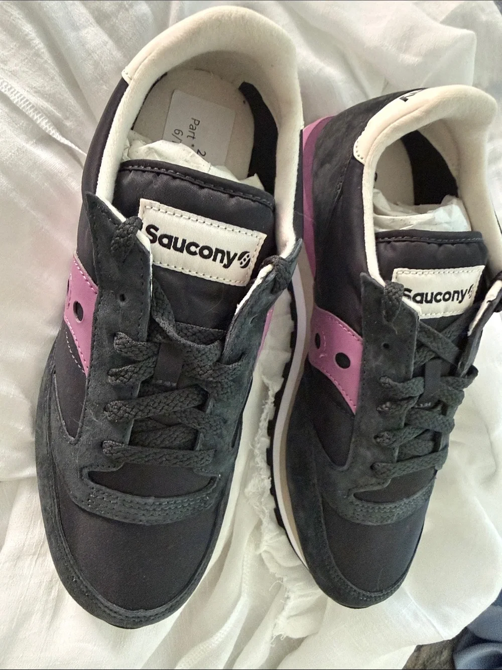Saucony Women’s Black & Pink Retro Runner Sneakers